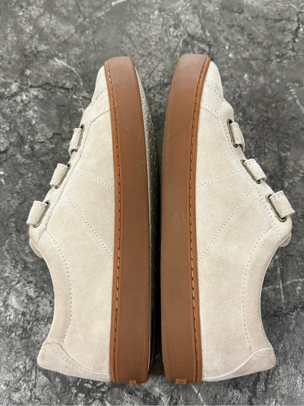 L.L. Bean Eco Bay Suede Triple Hook & Loop Sneakers Gum Sole Lt Gray Sz 10